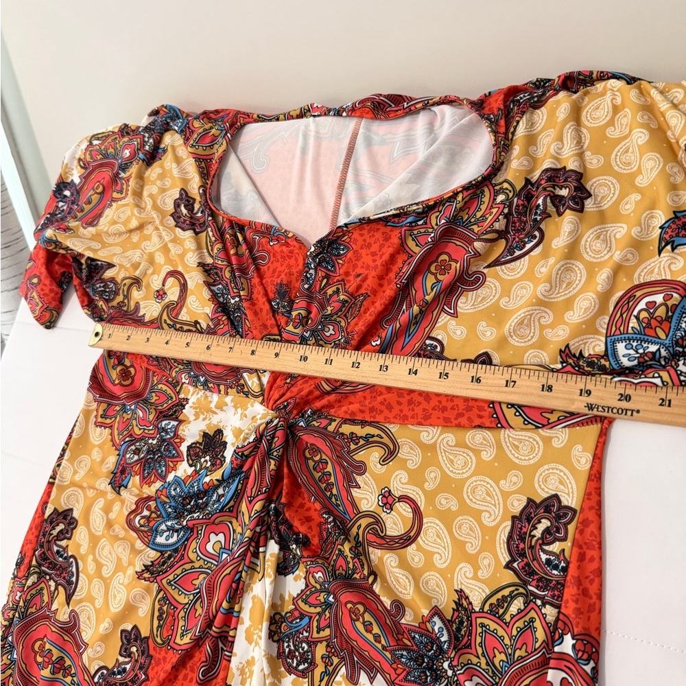 NWOT Venus Women's Paisley Print MaxiDress Red Multicolor VNeck Kimono Sleeve 1X - Picture 9 of 9